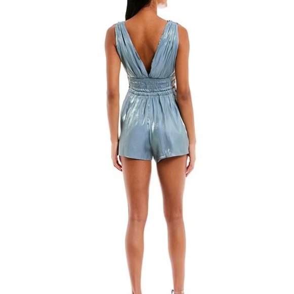 Shiny blue romper - Picture 4 of 4